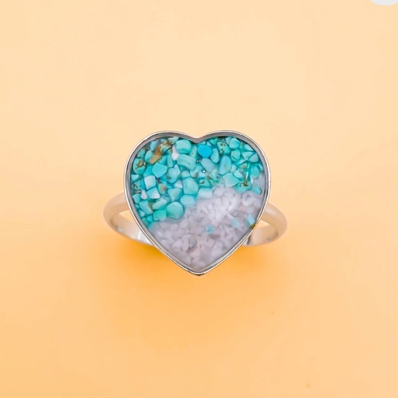 NWT🏝️ SAND/TURQUOISE PEBBLES RESIN ADJUSTABLE HEART BEACH RING One Size Fits All - Picture 4 of 5